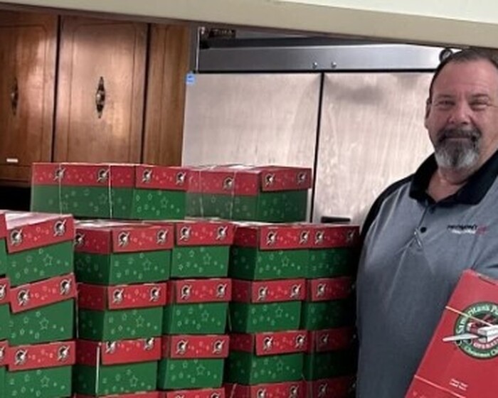 Tyler Union's Michael Kiser fulfills his 1000th Operation Christmas Child box